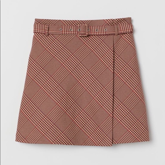 H&M Dresses & Skirts - H&M Plaid Mini Skirt with Belt Red Tan Women’s XL